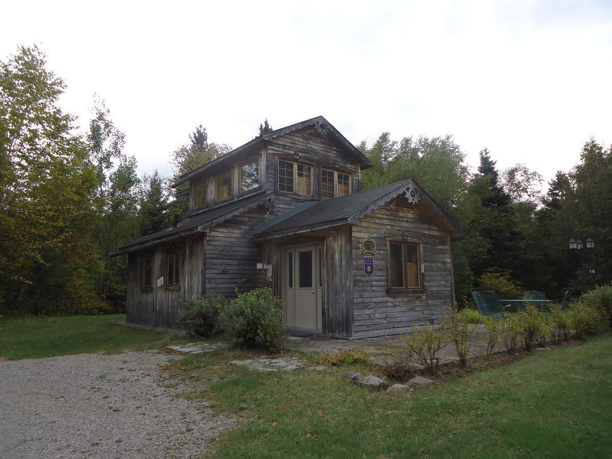 LʼAnse-Saint-Jean Chalet Saint-Thomas מראה חיצוני תמונה